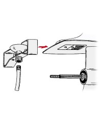Rince moteur B le lavage des moteurs hors-bord avec prise d'eau sous la plaque anti-cavitation